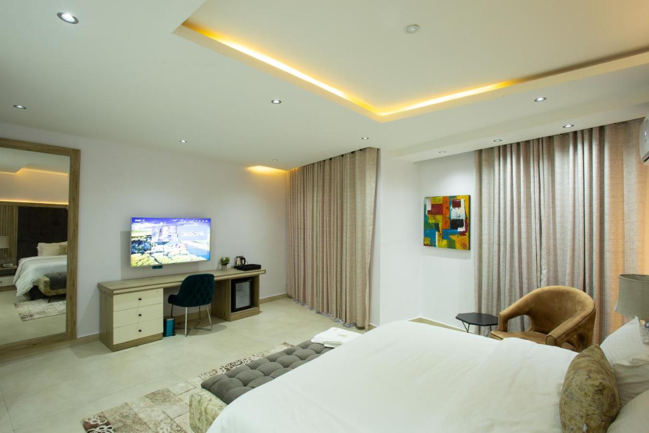 De Manchy Hotels & Suites Ибадан Экстерьер фото